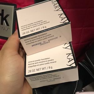 Mary Kay mineral powder foundation